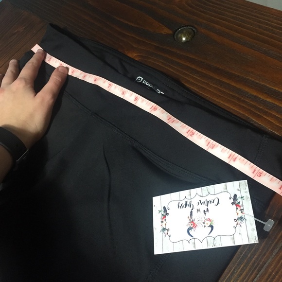 S Left 🆕 Mesh Panel Workout Leggings - Picture 7 of 8